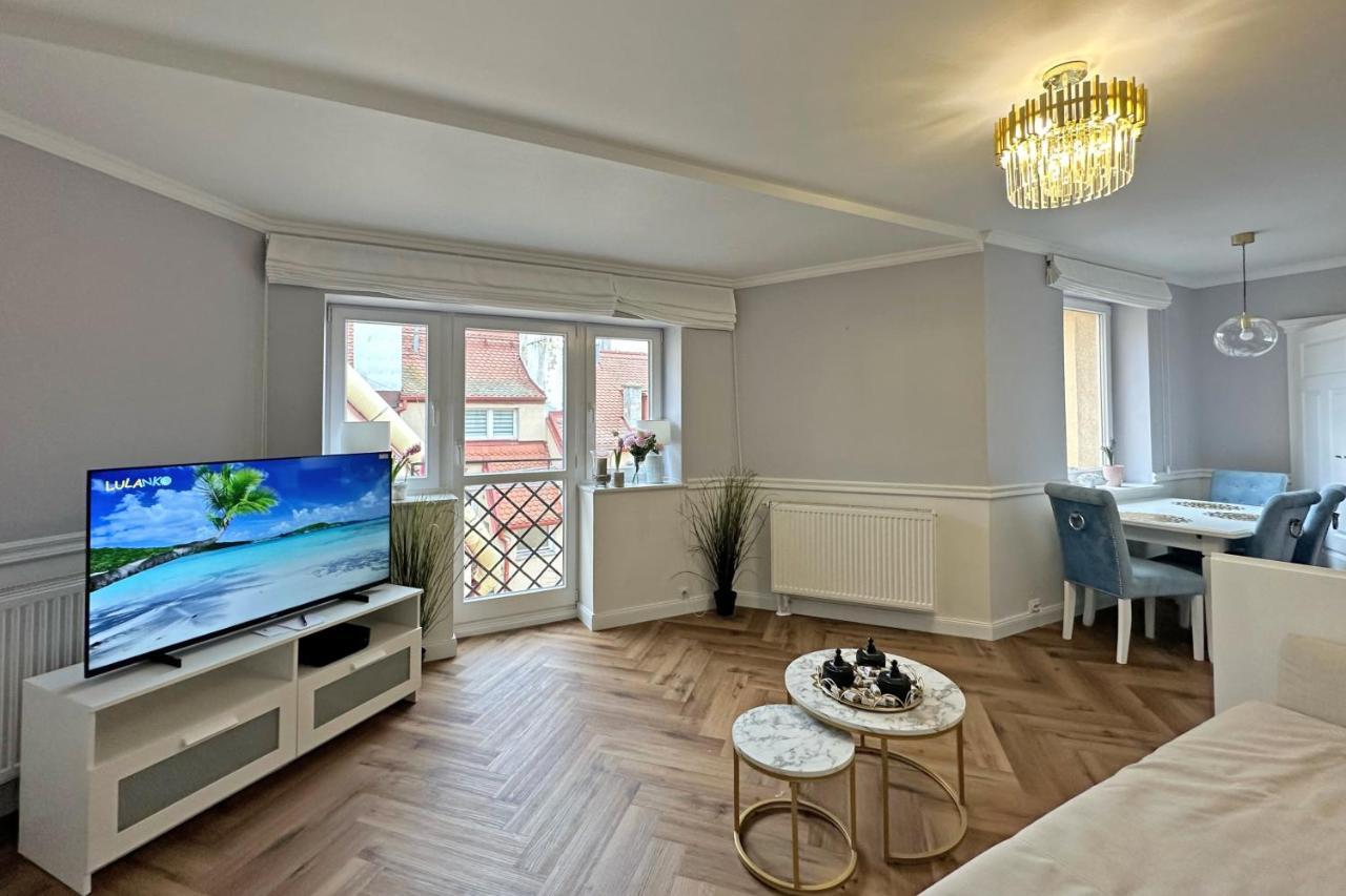 Maya's Flats & Resorts 120 - Monte Cassino 49 Leilighet Sopot