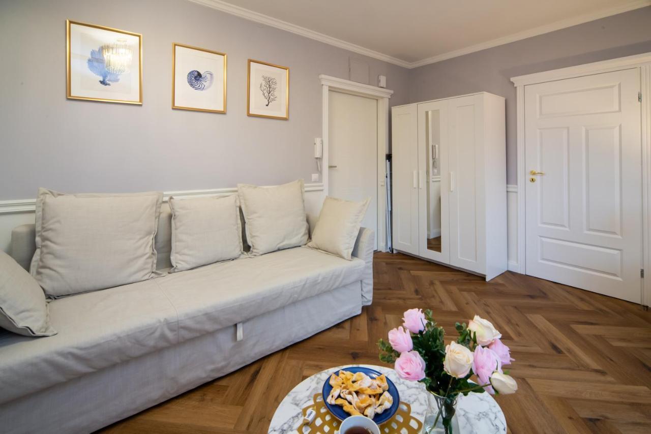 Maya's Flats & Resorts 120 - Monte Cassino 49 Leilighet *
